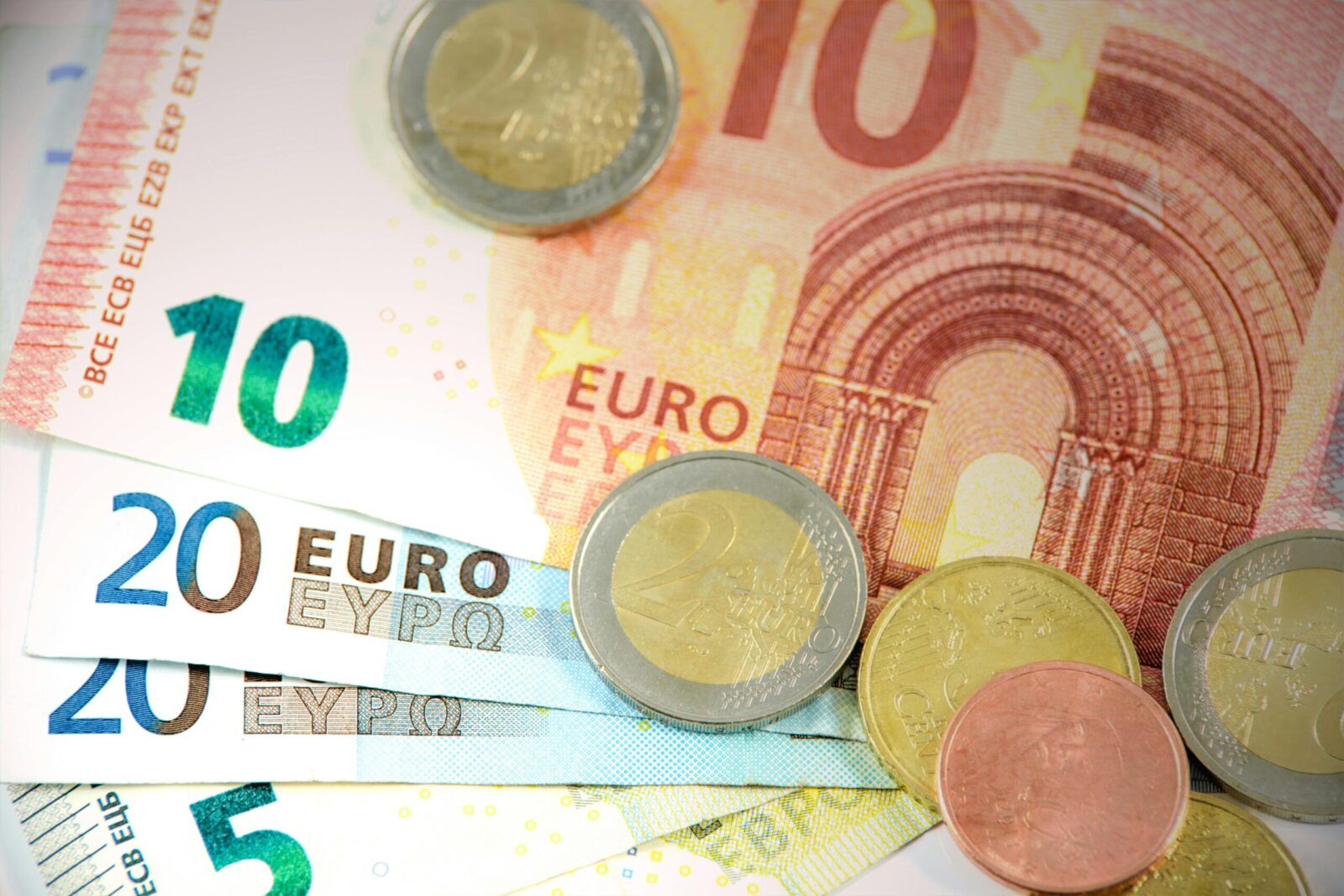 Eurostatas: Europos infliacija mažėja, bet Lietuvoje kainos auga sparčiau nei vidurkis