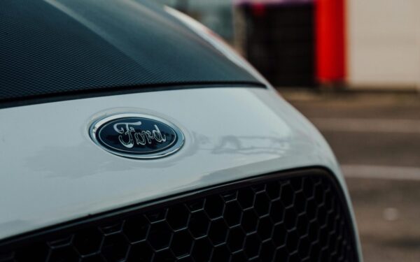Netikėta sąjunga su Kinija: sužinokite, kas išgelbės „Ford“ gamyklas Europoje