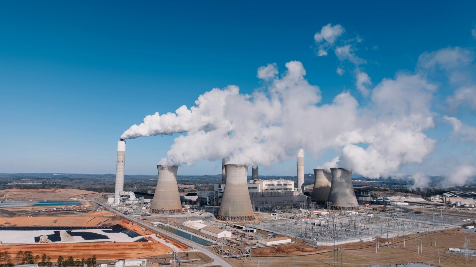 Elektros sąskaitos gali trauktis perpus: vokiečiai vėl jungs anglies elektrines