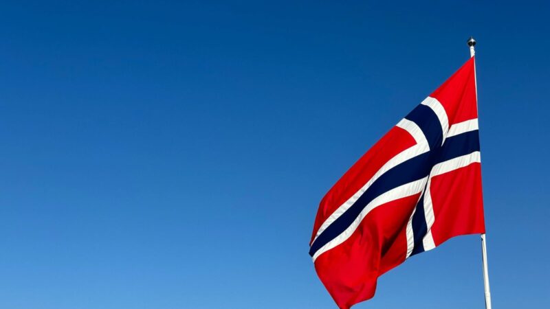 Skandalų sūkuryje – naujas iššūkis rūmams: Norvegijos monarchui prireikė medikų pagalbos