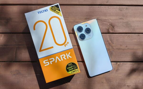 Valdykite tris ekranus vienu metu: kaip „TECNO“ naujovė pakeis jūsų darbo kasdienybę?