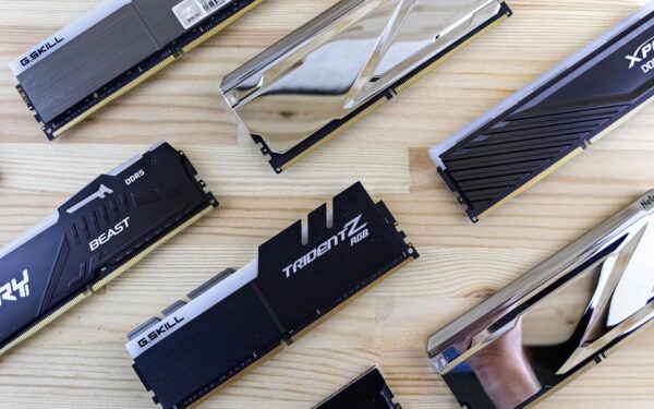 Kompiuteriai brangsta akyse: viena detalė dabar sudaro net trečdalį visos jų kainos