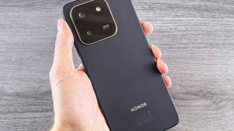 Ar jūsų telefonas jau paseno? „Honor“ pristatė modelį, kurio pavydės net „iPhone“ gerbėjai