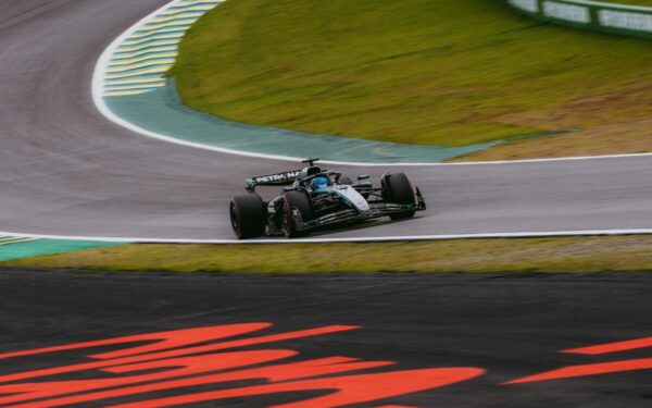 Tokios „Formulės 1“ dar nematėte: sužinokite, kokių neregėtų naujovių gerbėjams paruošė „Apple“