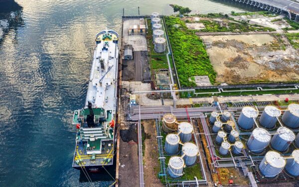 Kuro kainos kyla, bet Rusija stabdo eksportą: kas iš tiesų vyksta rinkoje?