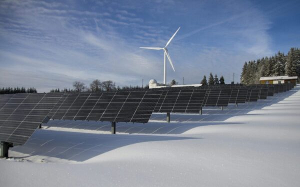 Tai pakeis energetikos pasaulį:„MTerra Solar“ milžinas pagaliau paleido 3,5 GW galios saulės jėgainę