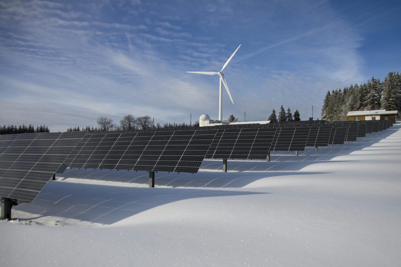 Tai pakeis energetikos pasaulį:„MTerra Solar“ milžinas pagaliau paleido 3,5 GW galios saulės jėgainę