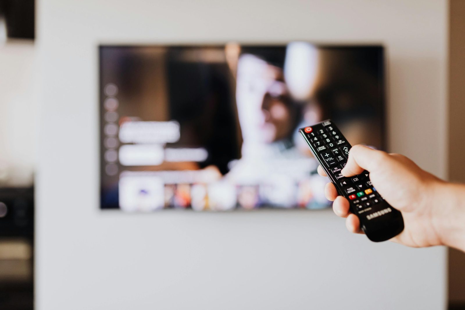 Nenorite permokėti už televizorių? Ekspertai įvardijo geriausius televizorių prekių ženklus