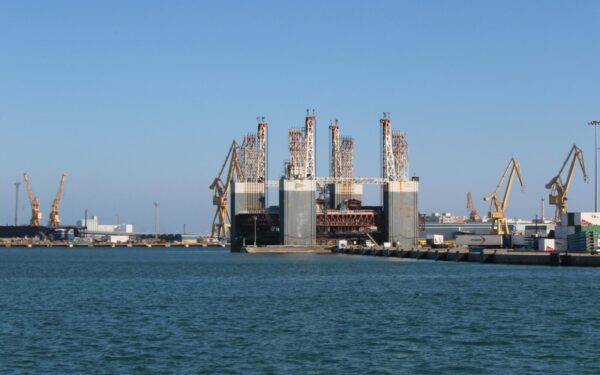 D. Trumpas rėžė sąjungininkams: kodėl JAV neketina už jus kovoti dėl naftos?