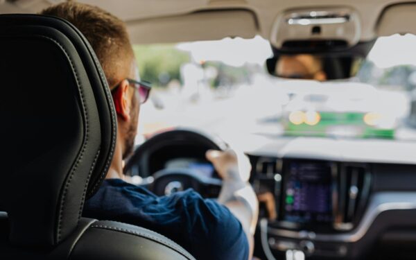 Sekmadieniai be automobilių: ES skubiai ruošiasi galimam degalų trūkumui