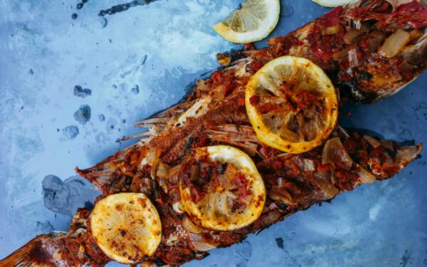 Žuvis daugiau niekada nebus sausa: 3 triukai, kurie net pigiausią laimikį pavers delikatesu