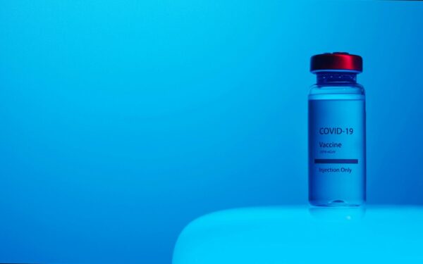 Naujas tyrimas atskleidė: COVID-19 gali palikti ilgalaikių pokyčių smegenyse