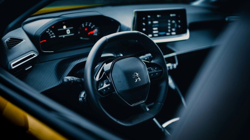 Jūsų automobilis jus seka? Sužinokite, kokias jūsų paslaptis slapta parduoda gamintojai