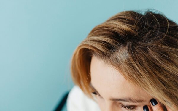 Vargina niežtinti galva? Štai kada tai tik sausa oda, o kada signalas skubėti pas dermatologą