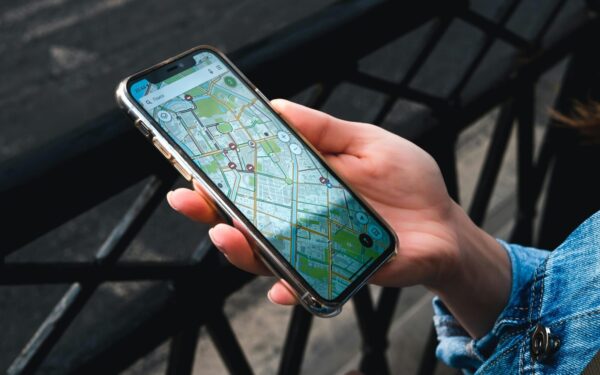 Elektromobilių vairuotojai pagaliau atsikvėps: „Google Maps“ išspręs didžiausią jų baimę