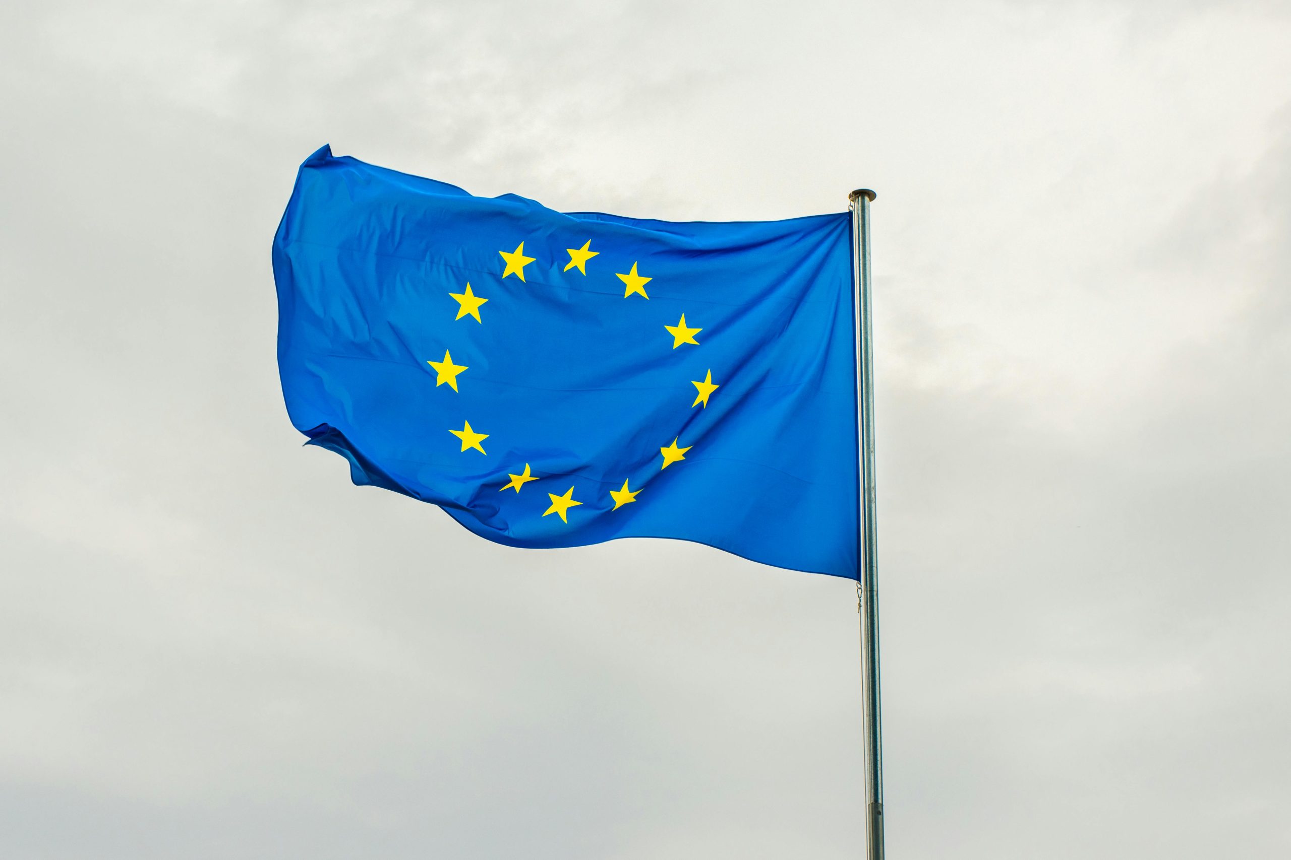 Įtampa tarp JAV ir Europos auga: ES sureagavo į Trumpo grasinimus Ispanijai