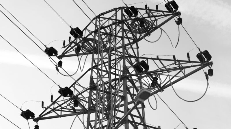 Kas mokės už naujus duomenų centrus? Elektros kainos gali šoktelėti dėl dirbtinio intelekto