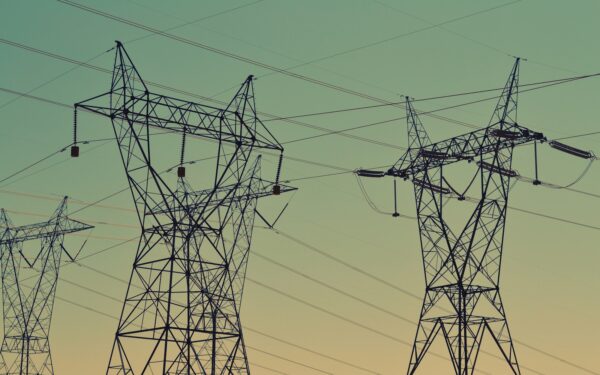 Šalčiai smogė per piniginę: elektros kainos pasiekė lubas, įspėja, kad tai dar ne pabaiga