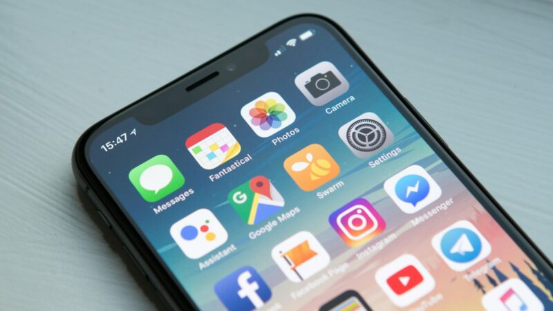 Ar jūsų telefonas jus seka? Viena nustatymų klaida leidžia programėlėms klausytis ir stebėti