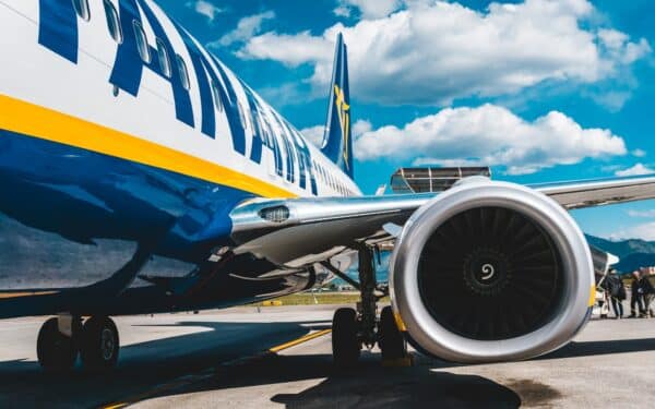 Liūdnos žinios keleiviams: Aviakompanija „Ryanair“ atšaukia tris skrydžių kryptis iš Lietuvos