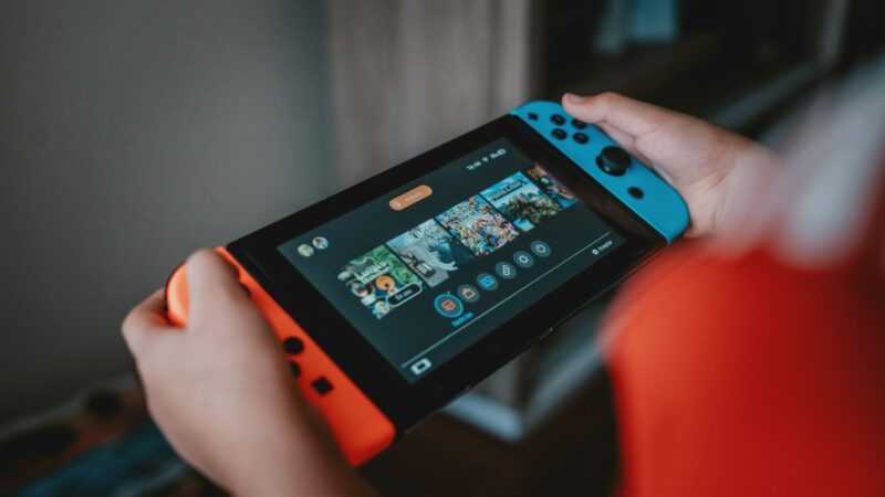 Išperka per akimirką: sužinokite, kokią legendinio žaidimo naujieną pristatė „Nintendo”