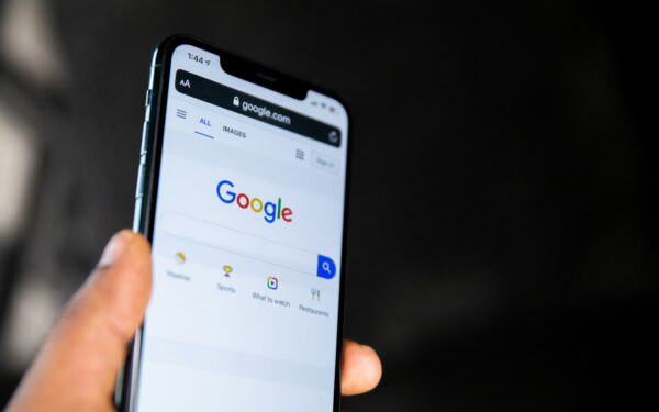 Ar jūsų skaitomos naujienos tikros? Atskleista, kaip „Google“ savavališkai perrašo naujienų pavadinimus