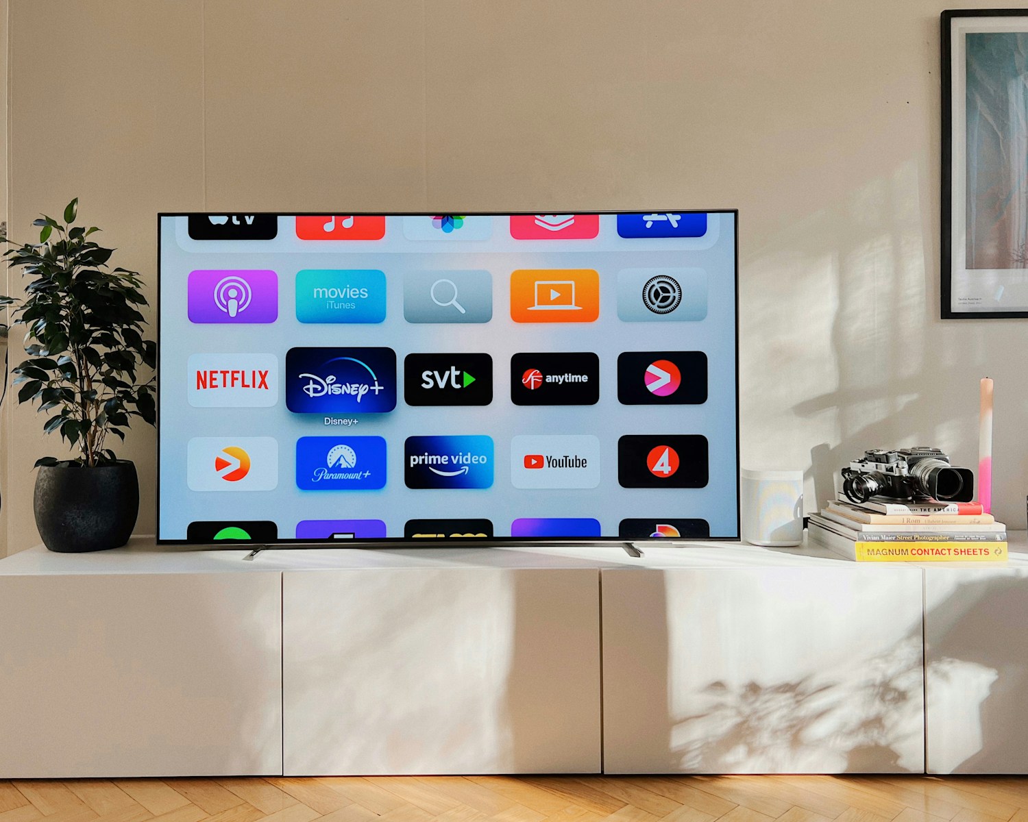 „Xiaomi“ sudrebino rinką: naujas televizorius su prabangia technologija kainuoja perpus pigiau