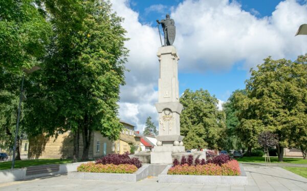 Po atleidimo – netikėtas posūkis: savivaldybėje įdarbintas direktorės pusbrolis