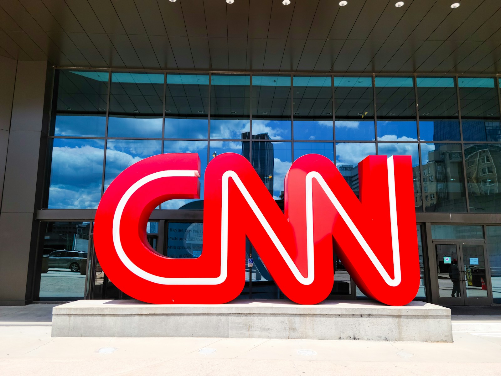 Įtempta situacija Vakarų Krante: po išpuolio prieš CNN žurnalistus – griežtas Izraelio sprendimas