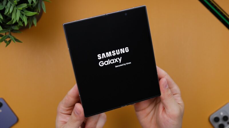 Laukimas beveik baigėsi: sužinokite, kokią neįtikėtiną galią pademonstravo naujasis „Galaxy S26 Plus“