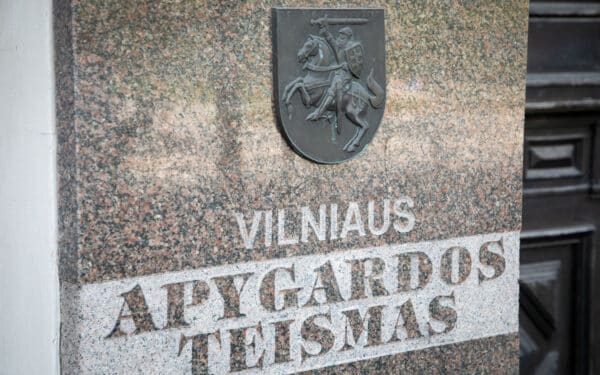 Teismas pasigailėjo neblaivaus vairavusio verslininko Daikerio, jo į kalėjimą nesiųs