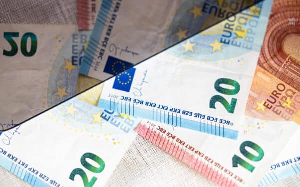 Slėpimą kojinėse galite pamiršti: šį vieną sprendimą jau priėmė tūkstančiai lietuvių