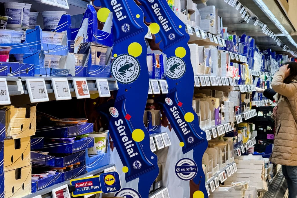 Pirkinių krepšelis parduotuvėje. ELTA / Josvydas Elinskas nuotr.