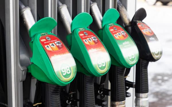 Degalų kainų pokyčiai Lietuvoje: benzinas šiek tiek pigesnis, dyzelinas brangesnis