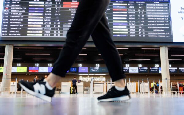 Nerami naktis sostinėje: antrą kartą stabdoma Vilniaus oro uosto veikla, galimas skrydžių vėlavimas