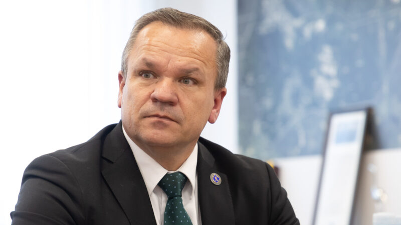 Prokuratūra kreipėsi į teismą: Visagino merui – rimti finansiniai kaltinimai