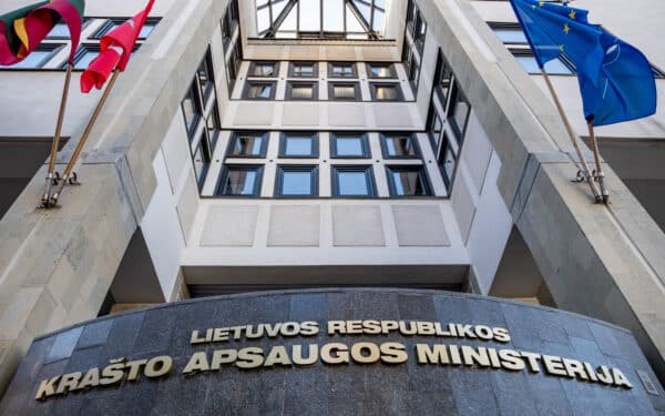 Staigus posūkis po sutarties KAM nutraukimo: „Eksplosita“ trauktis neketina