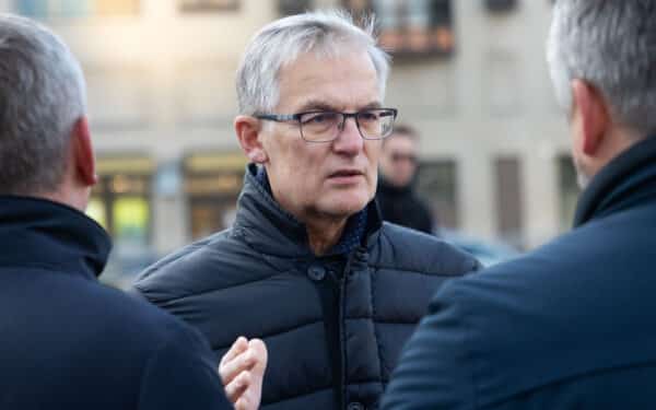 Konstitucinio Teismo sprendimas: J. Sabatausko paskyrimas teisėju prieštarauja Konstitucijai