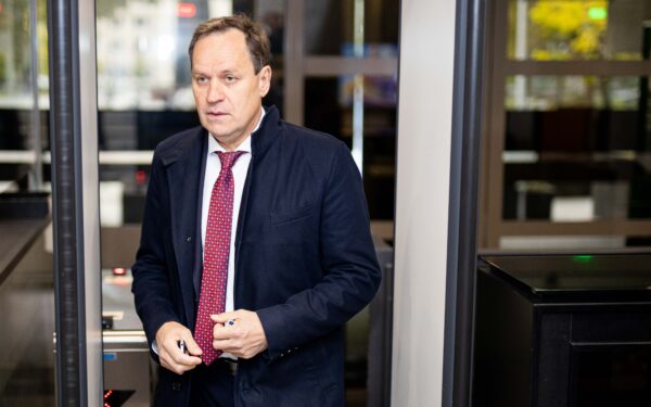 „Turime būti santūresni“: Tomaševskis dėl hibridinių atakų kaltę meta Lietuvai