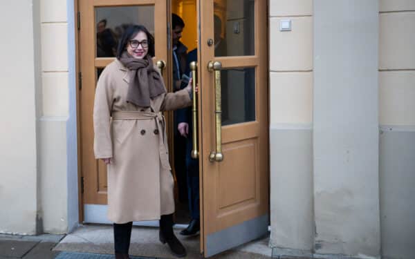 Įtampa Alytaus gimnazijoje auga: ministrė sako, kad ministerija negali perimti valdymo