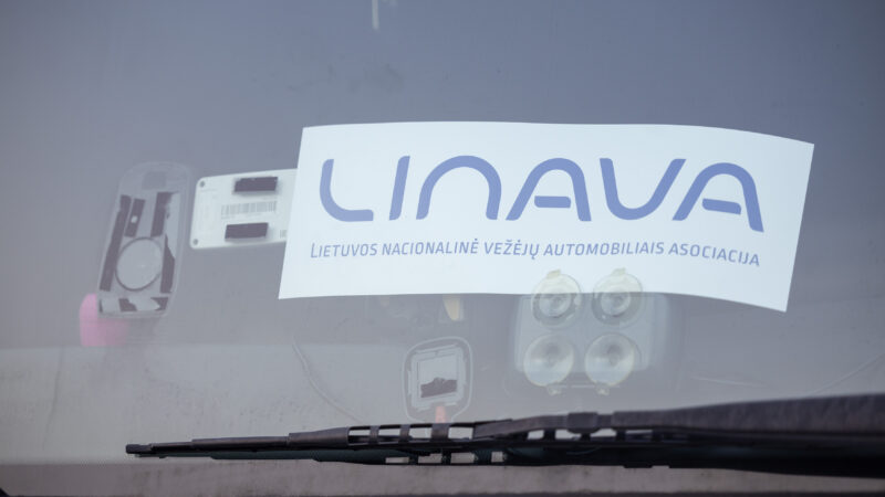 Įtampa vežėjų asociacijoje pasiekė kritinę ribą: susiskaldymas ir parašai prieš viceprezidentą