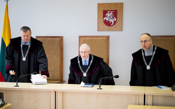 Teismas sprendžia, ar ūkininkė kalta dėl jaučio mirtinai sužaloto senolio