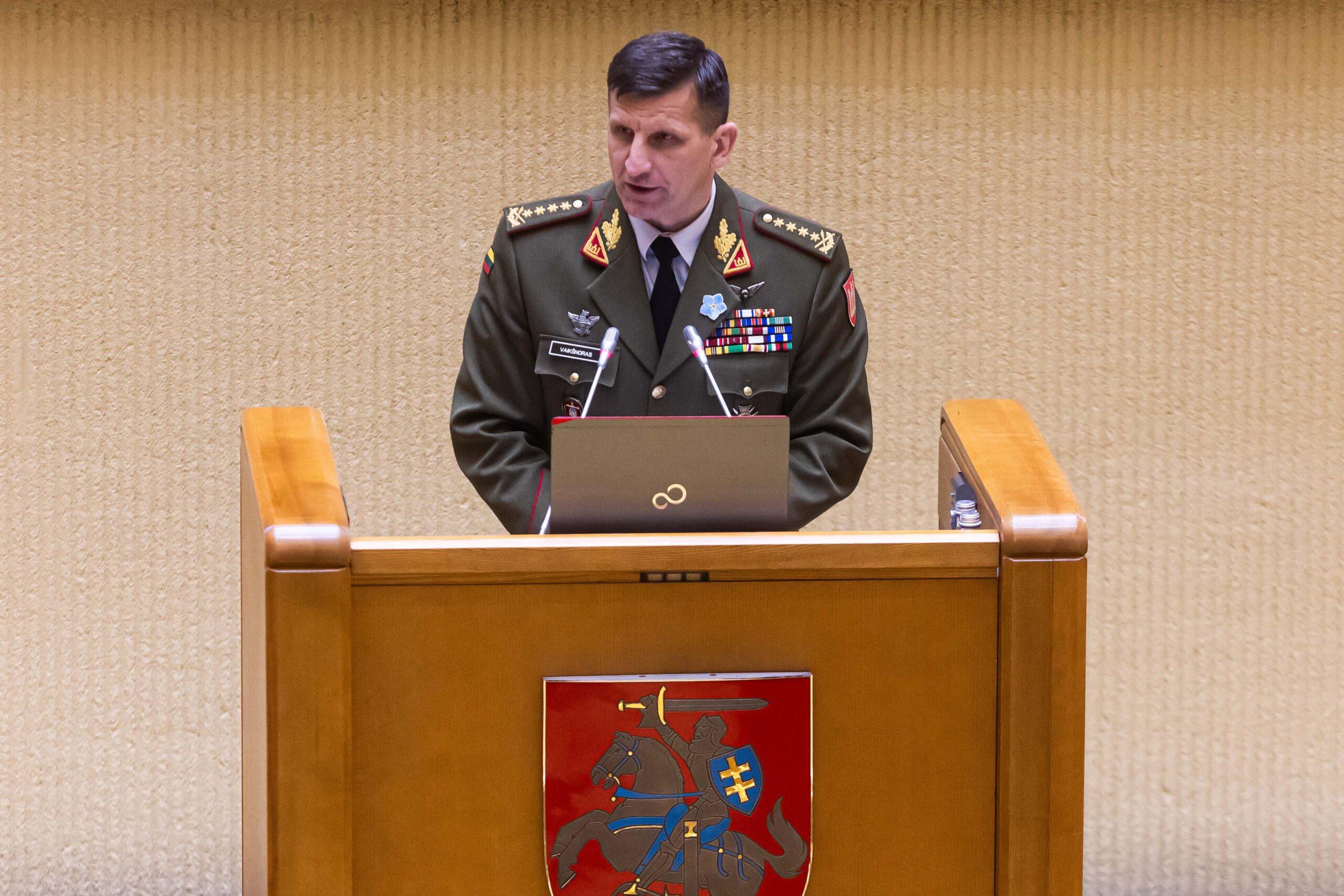 Kariuomenės vadui precedento neturinti kritika iš Remigijaus Žemaitaičio