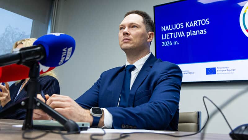 Lietuvoje svarstomas mokestis didmenininkams: taikinyje – „Orlen Lietuva“