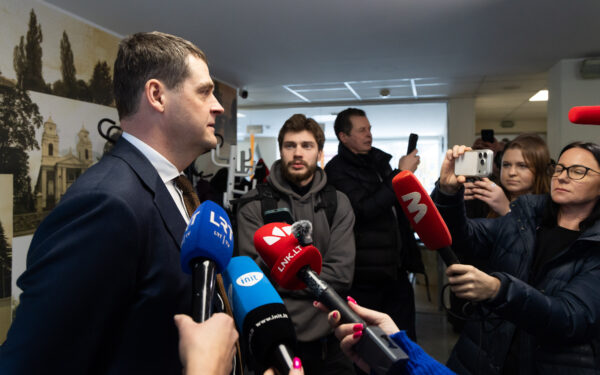 Jaunimą iš Žemaitaičio susitikimo išprašę pareigūnai – be tarnybinės atsakomybės: policija pateikė paaiškinimą