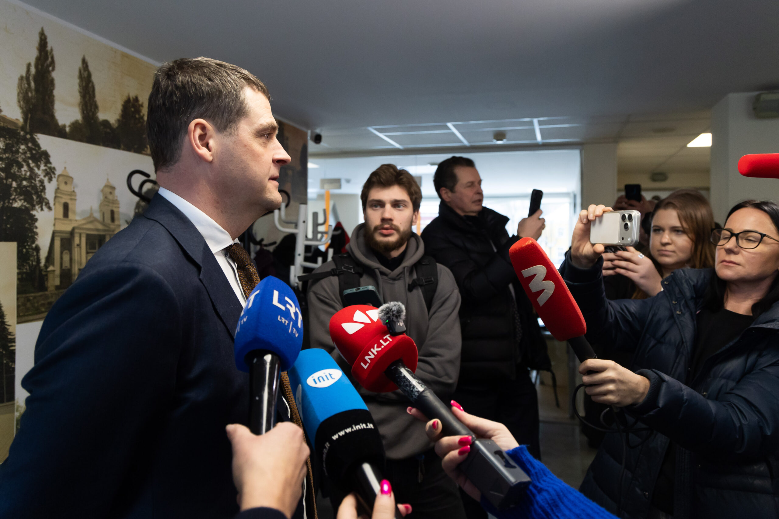 Jaunimą iš Žemaitaičio susitikimo išprašę pareigūnai – be tarnybinės atsakomybės: policija pateikė paaiškinimą