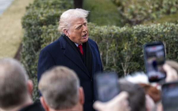 Pentagonas ruošia 1,5 tūkst. karių dislokavimui Minesotoje, svarstomas Sukilimo įstatymo taikymas