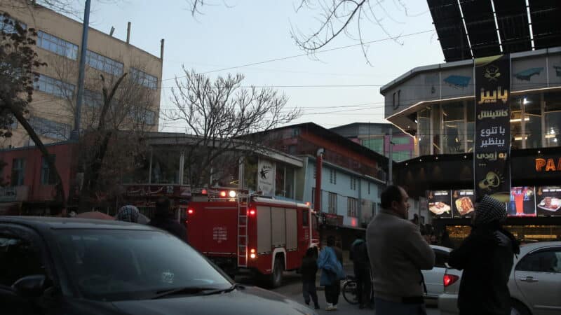 Savižudiškas išpuolis Kabule: „Islamo valstybė“ surengė ataką kinų restorane, žuvo 7 žmonės