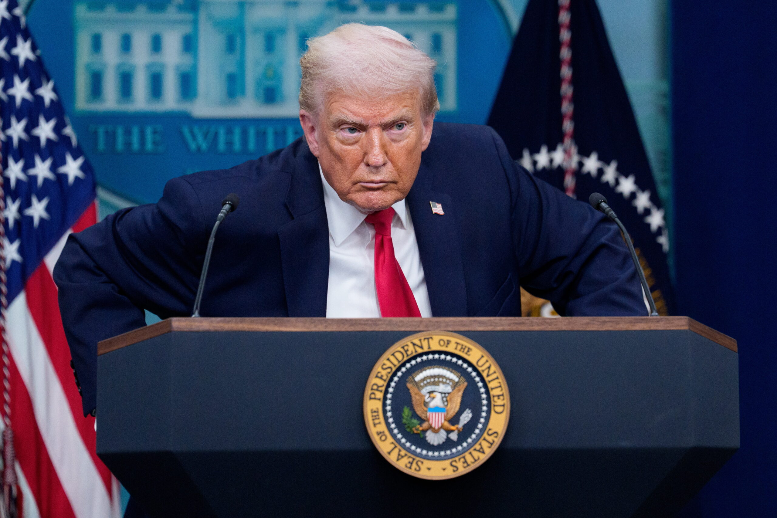Trumpo „Taikos taryba“plečiasi: sutiko prisijungti dar septynios šalys