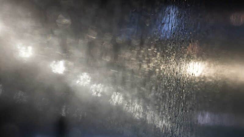 Vairuotojams ir pėstiesiems blogos žinios: sinoptikai įspėja būti itin atsargiems